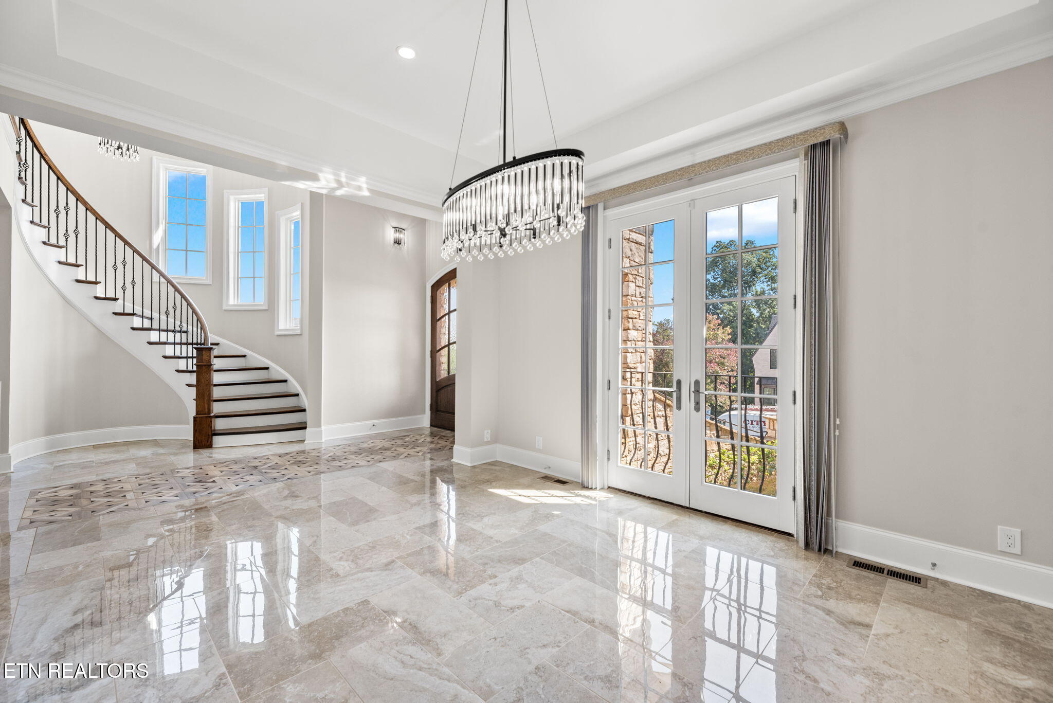 639 Barnsley Road Knoxville, TN 37934 - Photo 11 of 53 15-web-or-mls-Brnsly639 (94)