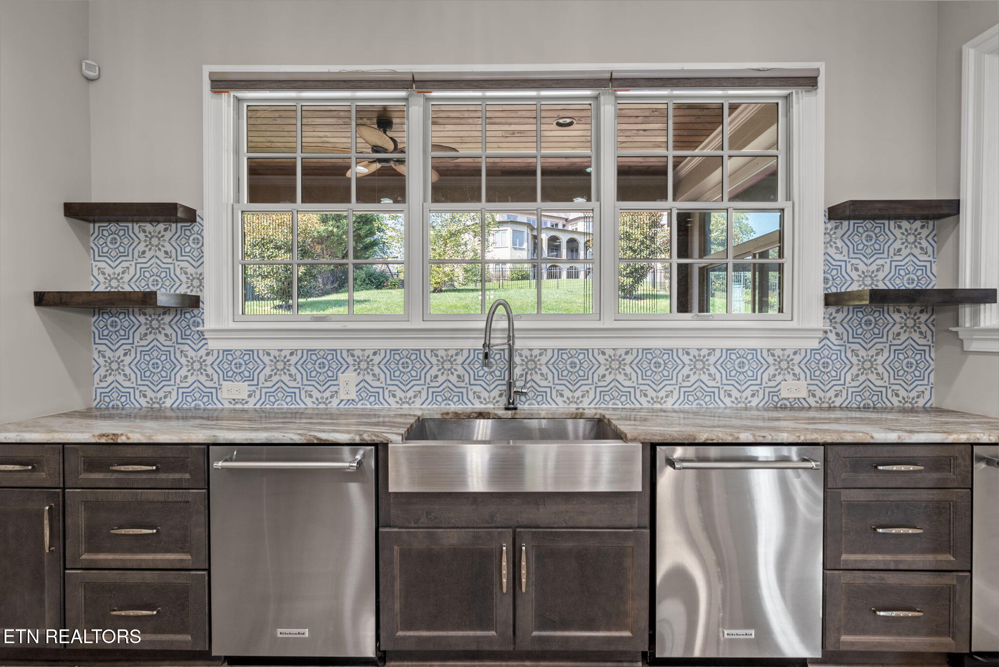 639 Barnsley Road Knoxville, TN 37934 - Photo 16 of 53 30-web-or-mls-Brnsly639 (43)