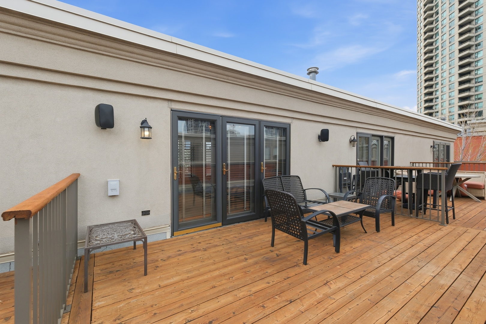 449 North Clinton Street Chicago, IL 60654 - Photo 16 of 26