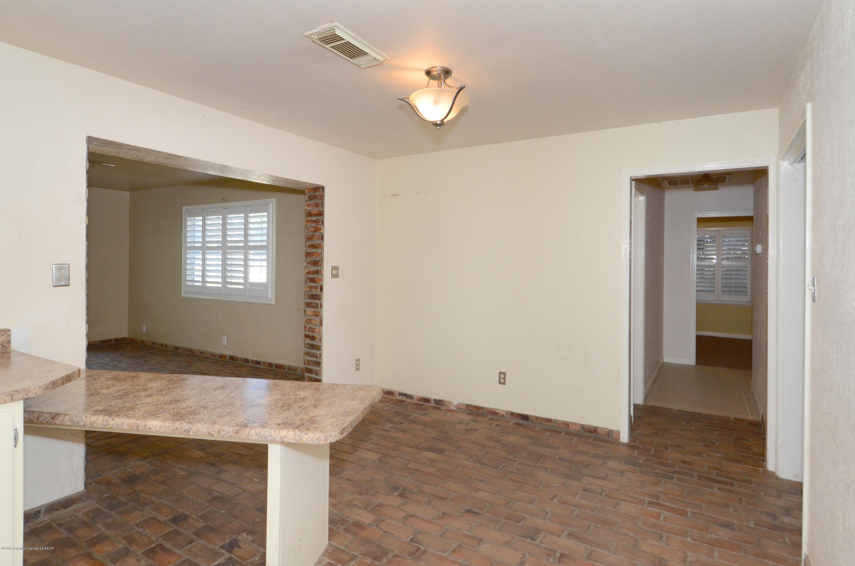 5516 Alvarado Road Amarillo, TX 79106 - Photo 5 of 25 05 Breakfast Nook 2
