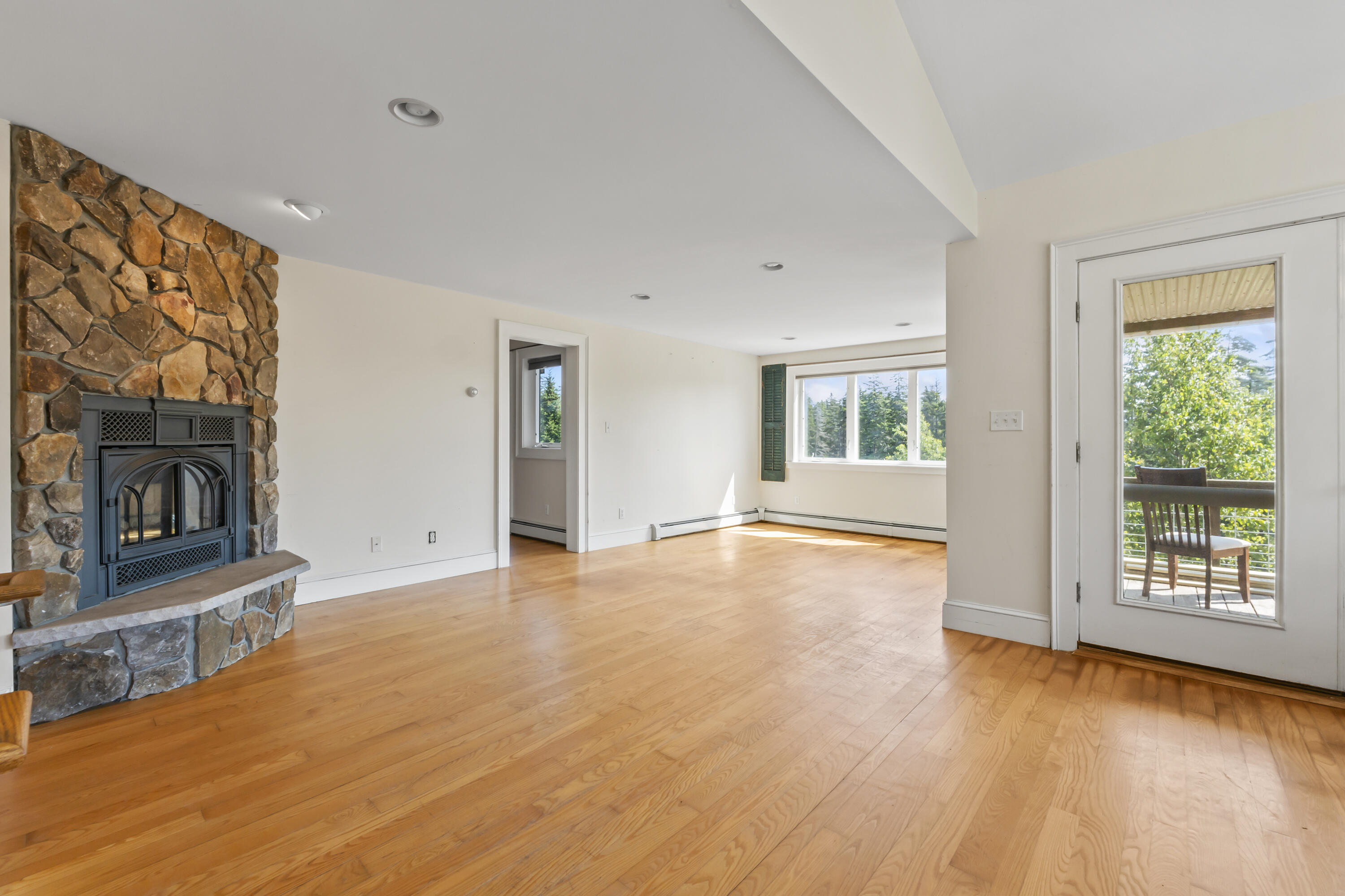 19 Hugh Avenue Harpswell, ME 04003 - Photo 12 of 28 19 Hugh Ave_116