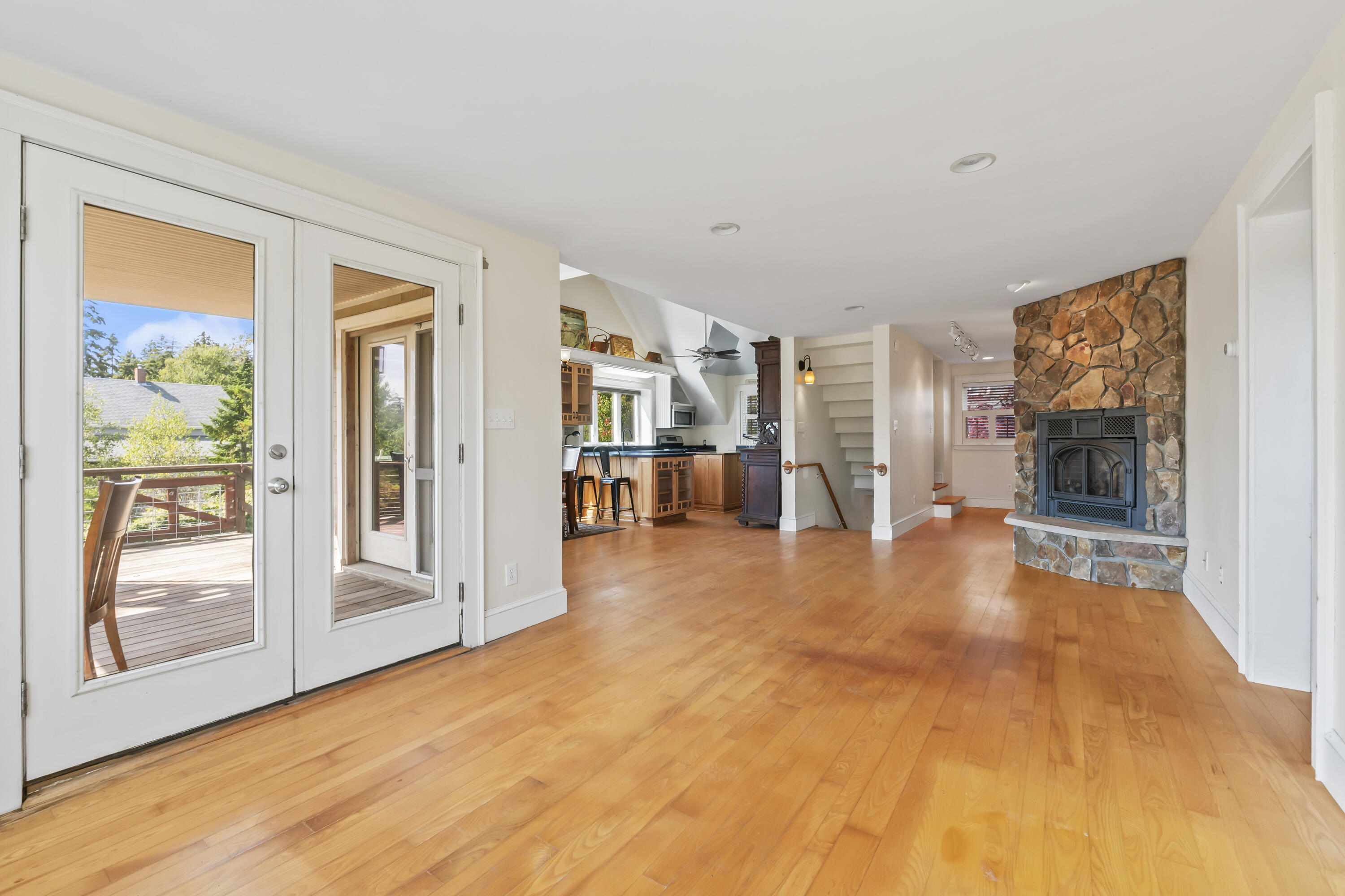 19 Hugh Avenue Harpswell, ME 04003 - Photo 14 of 28 19 Hugh Ave_118