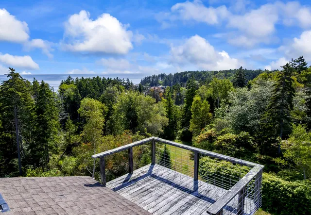 $649,000 | 19 Hugh Avenue, Harpswell, ME 04003