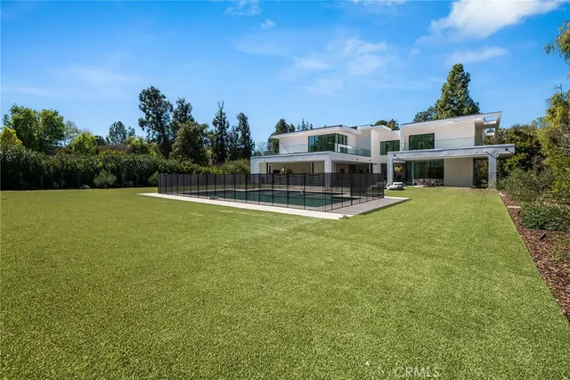 $29,500 | 4930 Palomar Drive, Tarzana, CA 91356