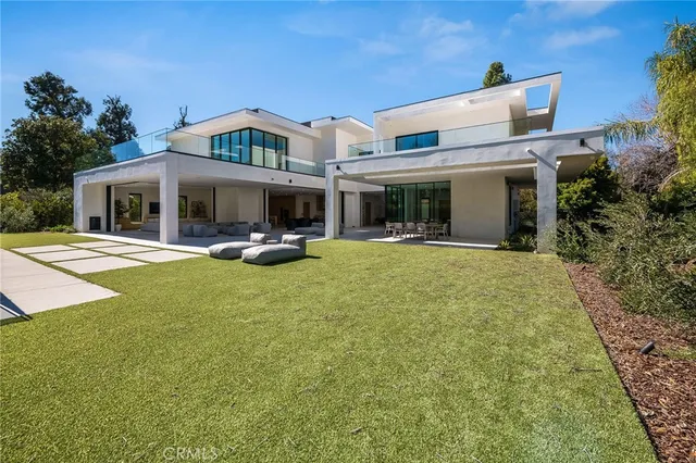 $29,500 | 4930 Palomar Drive, Tarzana, CA 91356