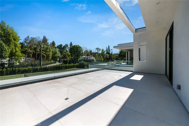 $29,500 | 4930 Palomar Drive, Tarzana, CA 91356