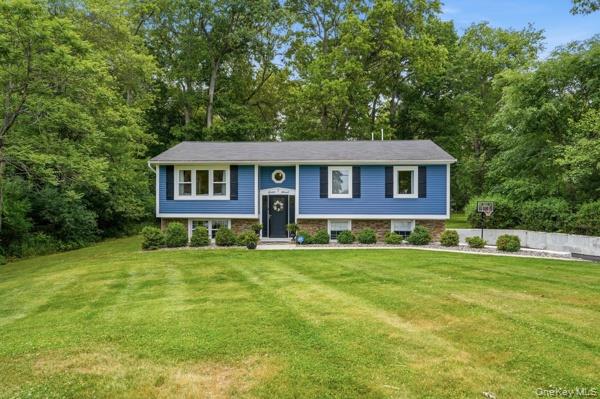 7 Gold Road Wappingers Falls, NY 12590 - Photo 1 of 35