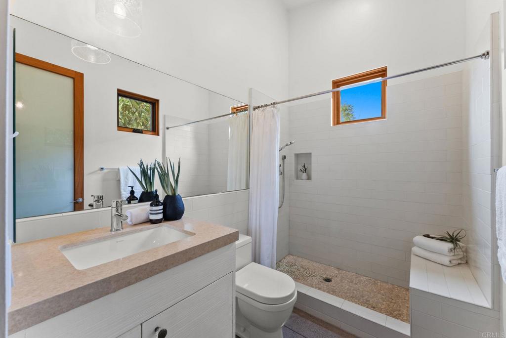 1866 Sheridan Road Encinitas, CA 92024 - Photo 37 of 75 Ensuite Bathroom