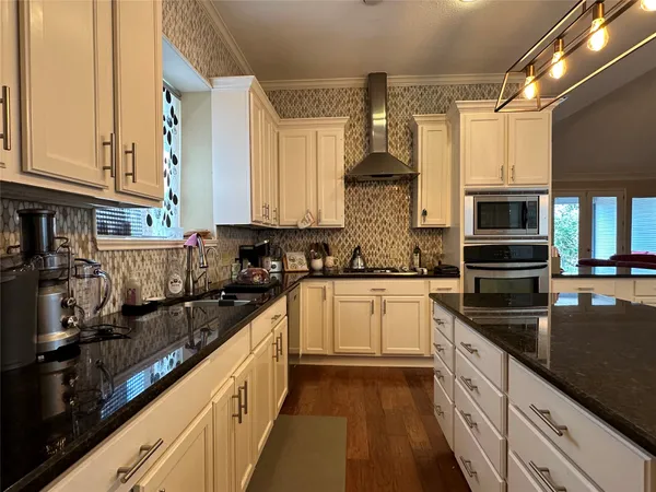 $5,000 | 7406 Curly Leaf Cove, Austin, TX 78750