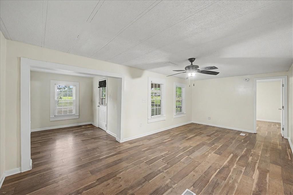 130 1st Street Calhoun, GA 30701 - Photo 11 of 42