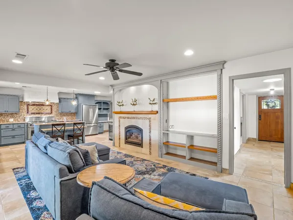 $785,000 | 1726 West San Madele Avenue, Fresno, CA 93711