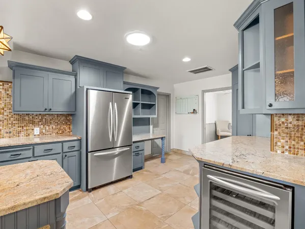 $785,000 | 1726 West San Madele Avenue, Fresno, CA 93711