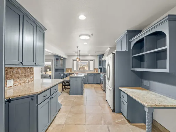 $785,000 | 1726 West San Madele Avenue, Fresno, CA 93711
