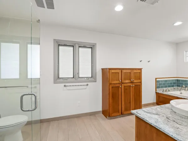 $785,000 | 1726 West San Madele Avenue, Fresno, CA 93711