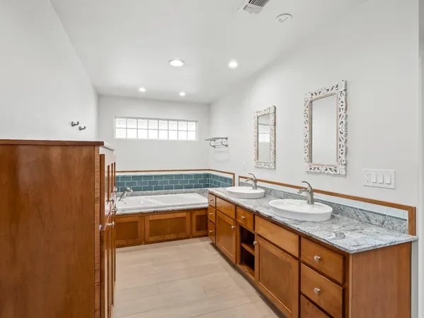 $785,000 | 1726 West San Madele Avenue, Fresno, CA 93711