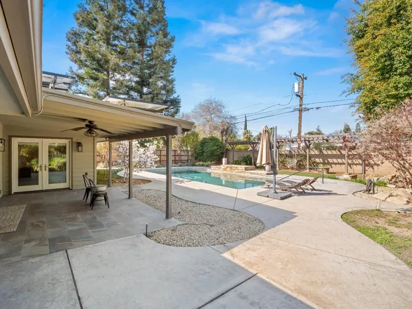 $785,000 | 1726 West San Madele Avenue, Fresno, CA 93711