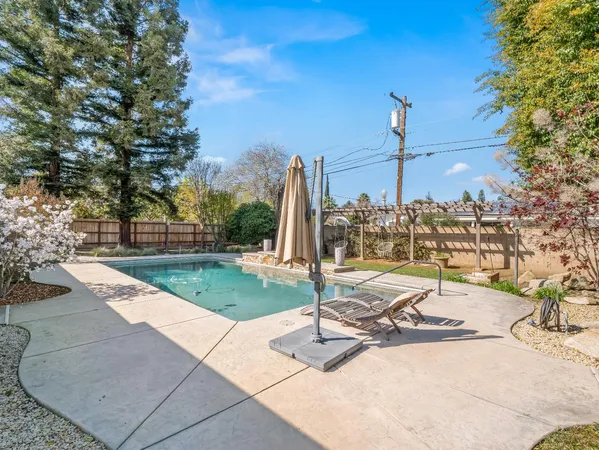 $785,000 | 1726 West San Madele Avenue, Fresno, CA 93711