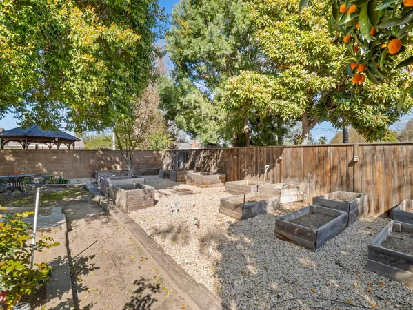 $785,000 | 1726 West San Madele Avenue, Fresno, CA 93711