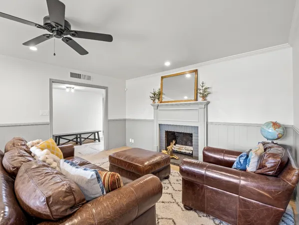 $785,000 | 1726 West San Madele Avenue, Fresno, CA 93711