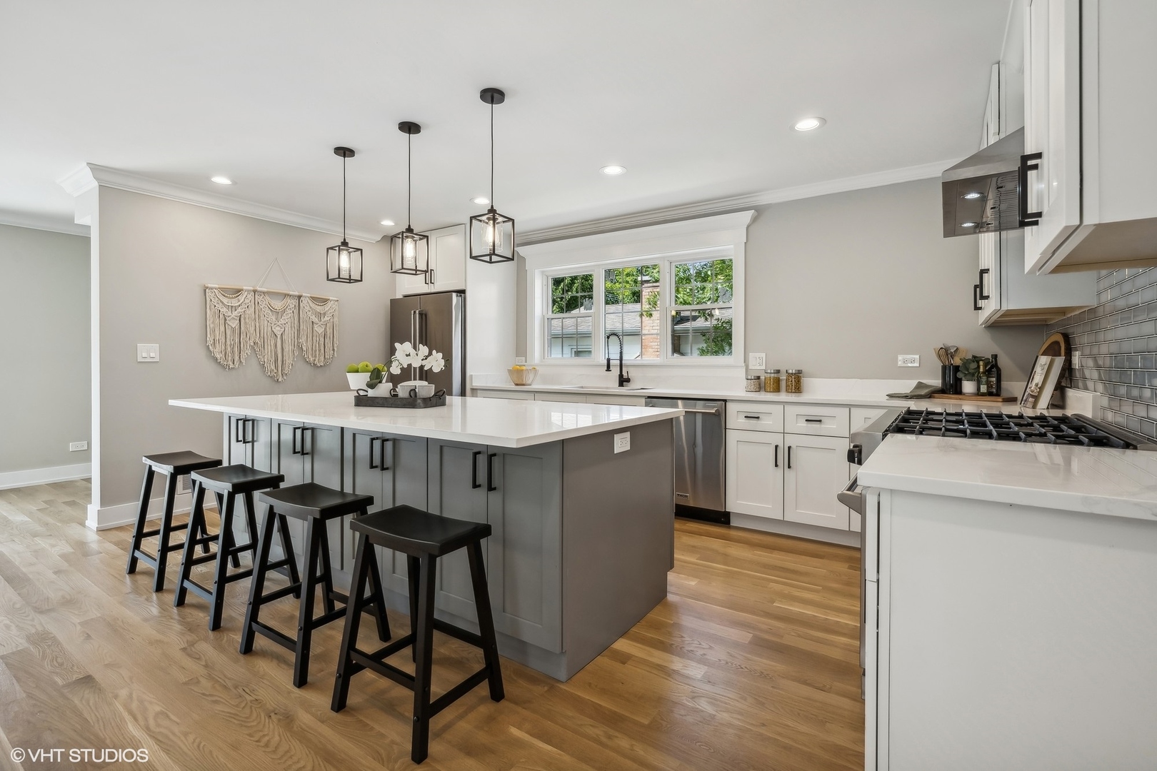 Undisclosed Address Elmhurst, IL 60126 - Photo 14 of 53