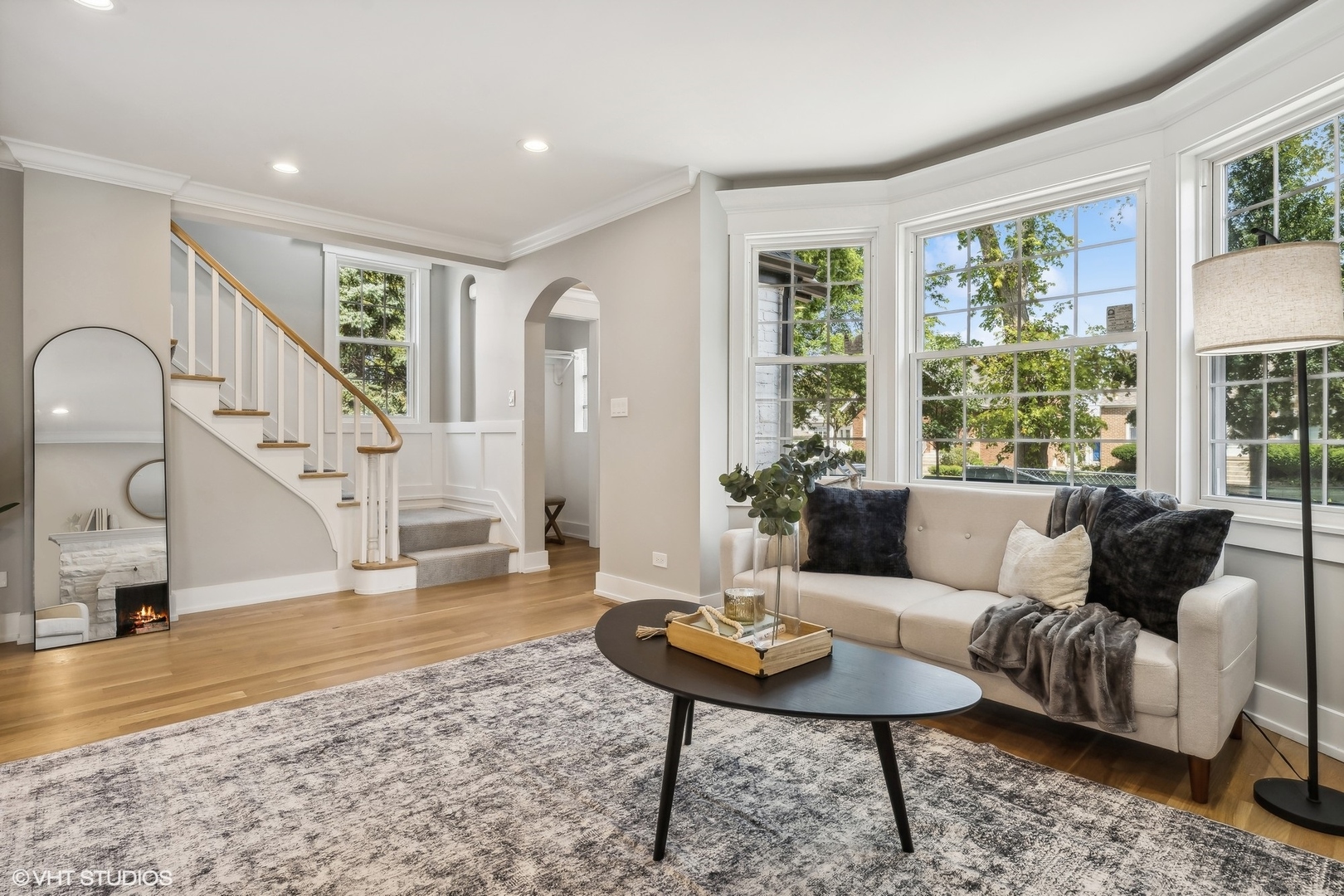 Undisclosed Address Elmhurst, IL 60126 - Photo 10 of 53