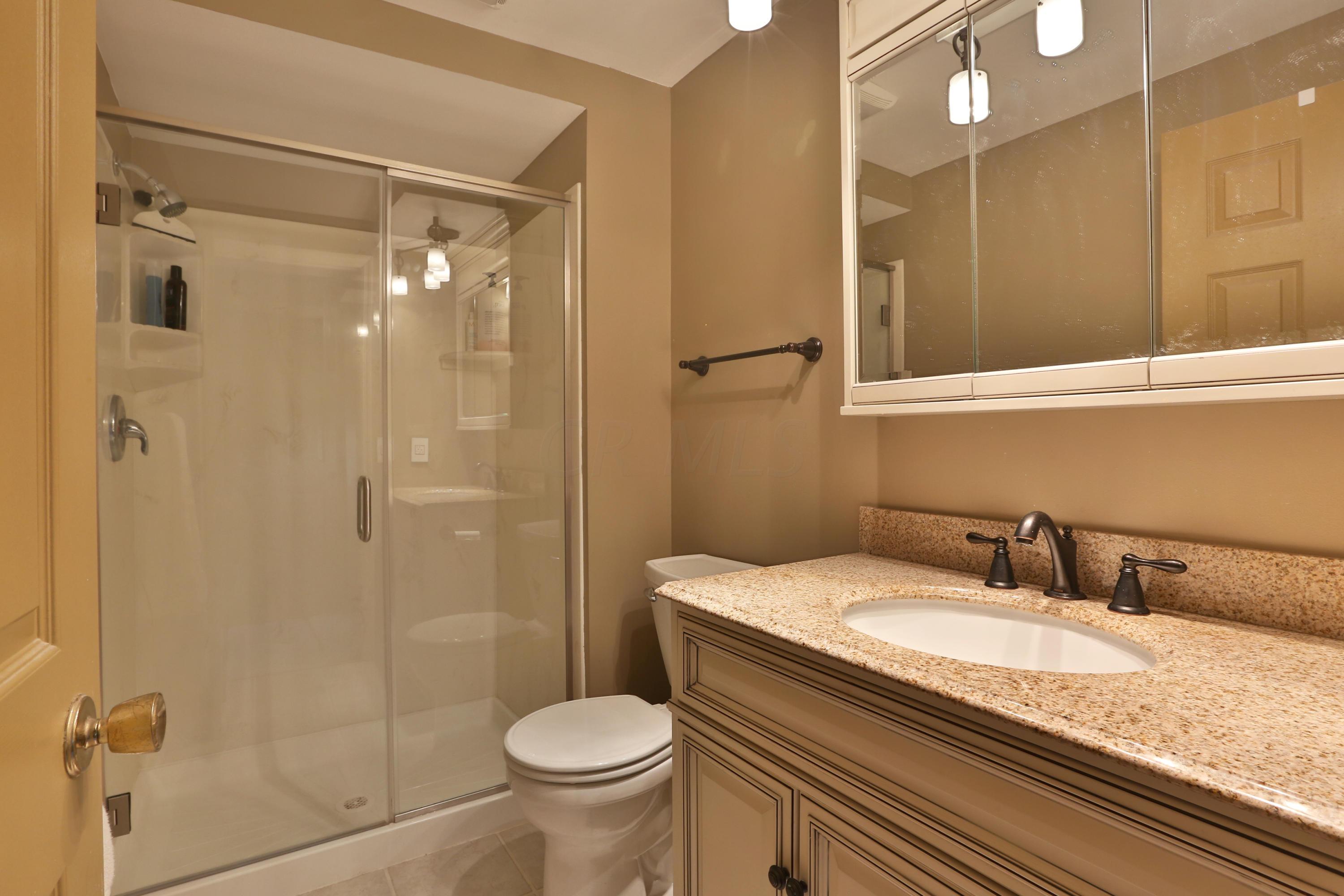 855 Bluff Ridge Drive Columbus, OH 43235 - Photo 25 of 41