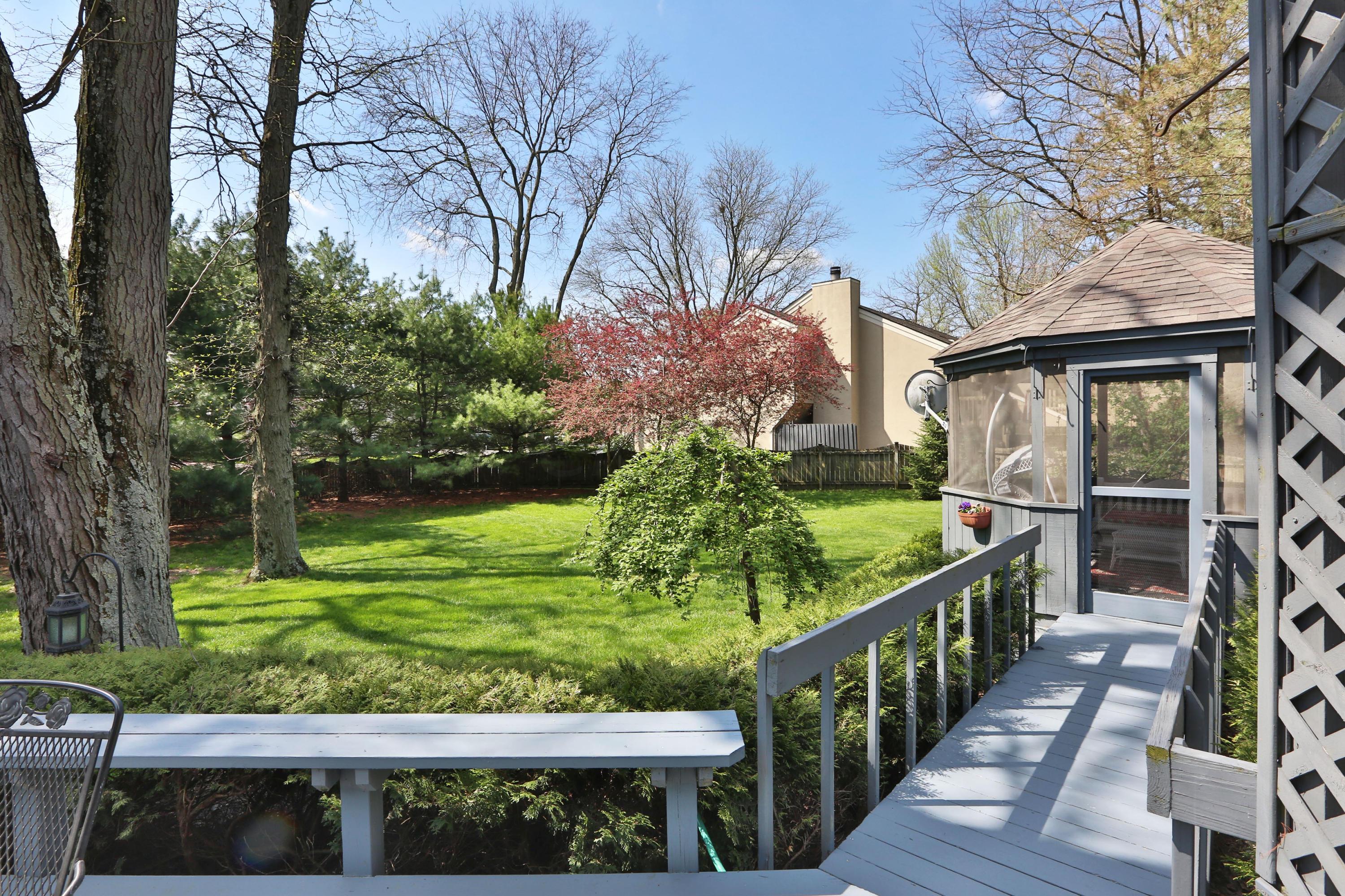855 Bluff Ridge Drive Columbus, OH 43235 - Photo 35 of 41