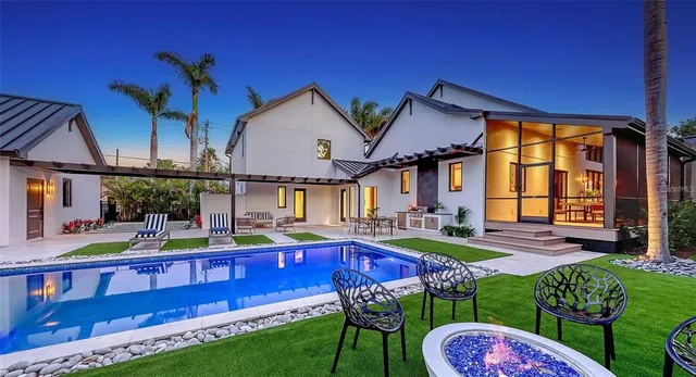 $4,895,000 | 5035 Bay Shore Road, Sarasota, FL 34234