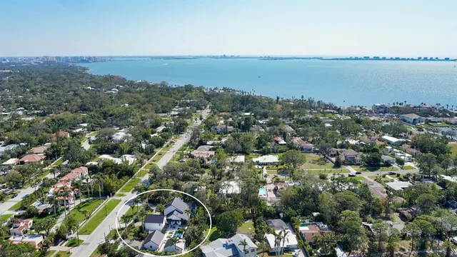 $4,895,000 | 5035 Bay Shore Road, Sarasota, FL 34234