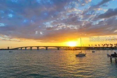 $4,895,000 | 5035 Bay Shore Road, Sarasota, FL 34234