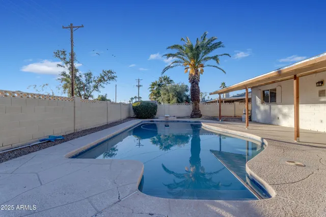$2,195 | 517 East Hermosa Drive, Tempe, AZ 85282