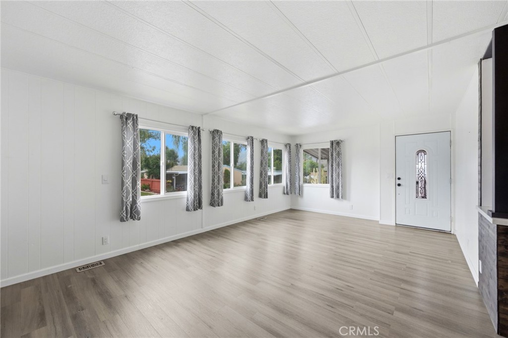 15181 Van Buren Boulevard, Unit 57 Riverside, CA 92504 - Photo 6 of 36