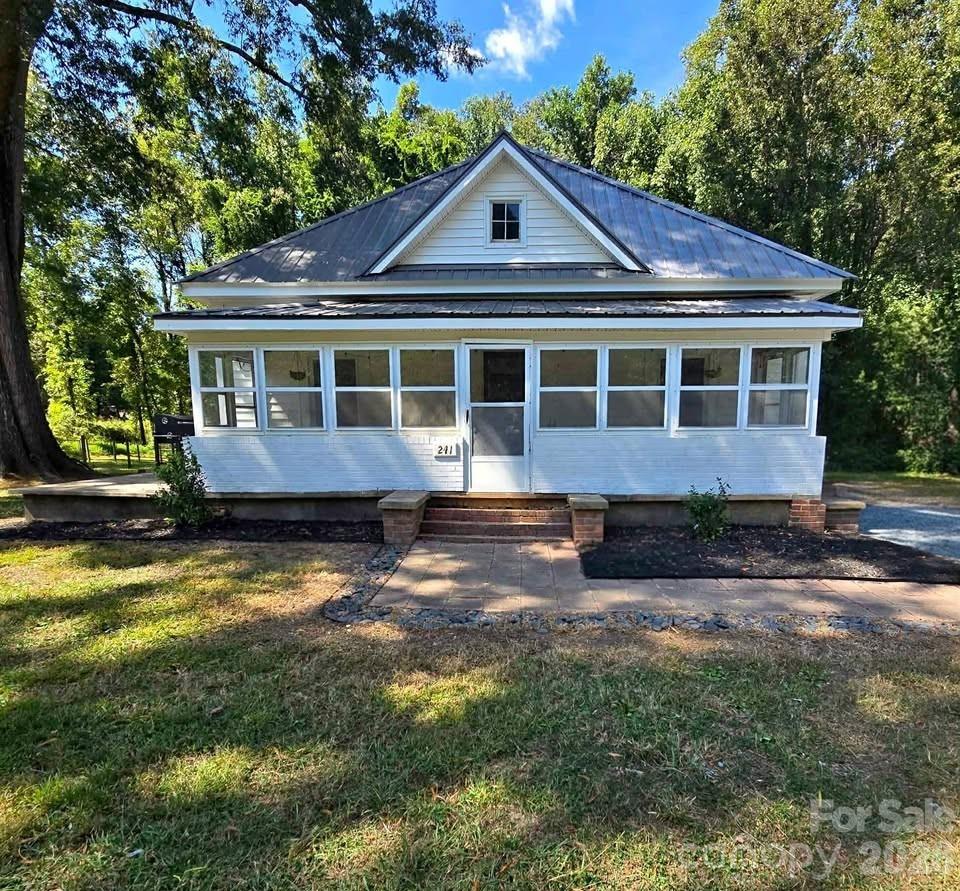 241 Dover Street Star, NC 27356 - Photo 1 of 1