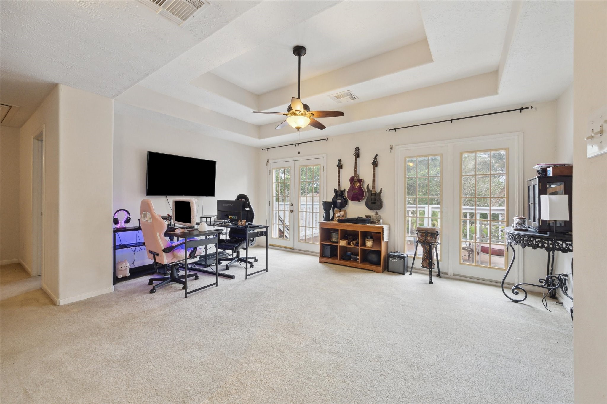 2326 Pin Hook Court Seabrook, TX 77586 - Photo 18 of 42 a view of a livingroom with workspace and a couch