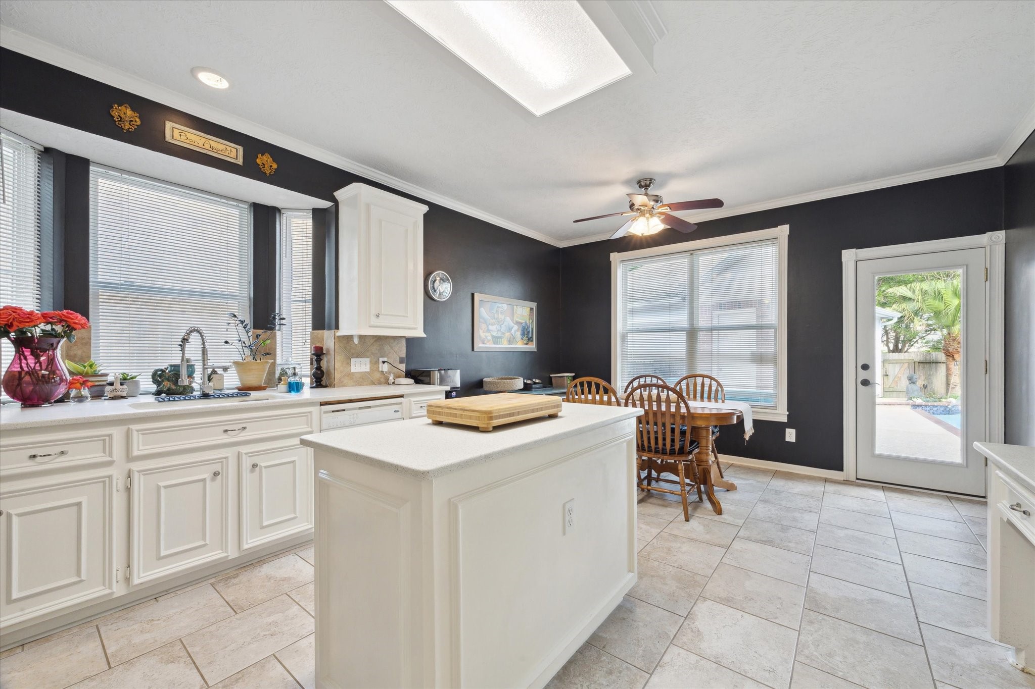 2326 Pin Hook Court Seabrook, TX 77586 - Photo 7 of 42 a kitchen with a stove a sink and a refrigerator