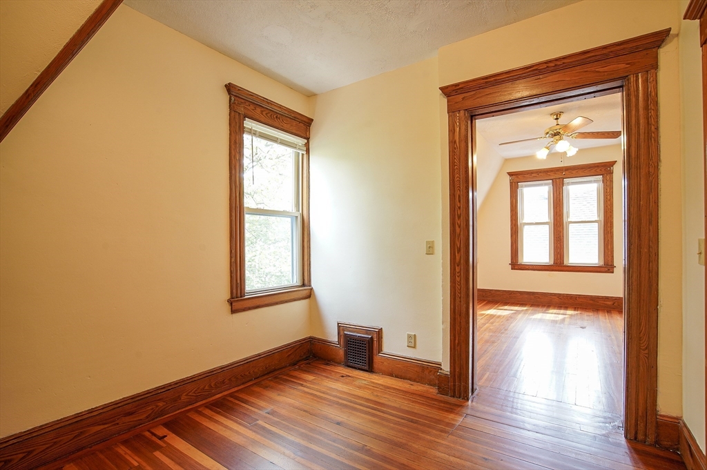 72-74 Crystal Avenue, Unit 3 Springfield, MA 01108 - Photo 18 of 19