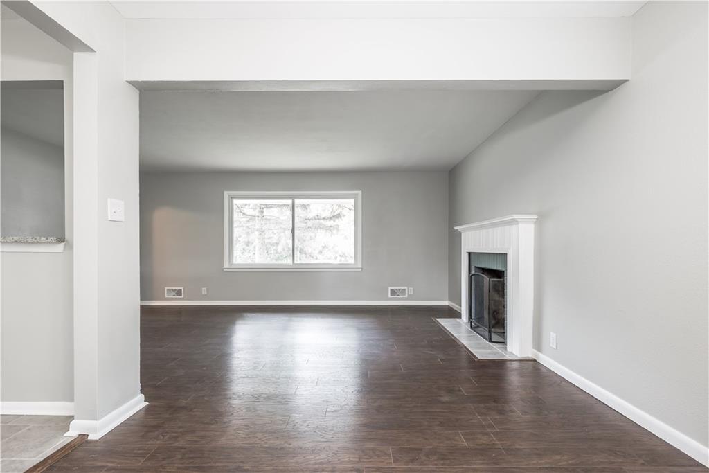 5742 Radnor Road Indianapolis, IN 46226 - Photo 19 of 43 Gallery Image 19