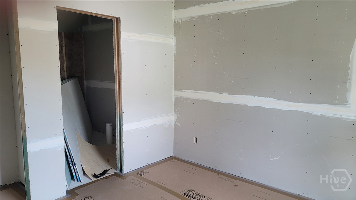 8-10 Mastick Street Savannah, GA 31404 - Photo 11 of 18