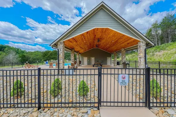 $156,900 | Lot 135 West Point Drive, Dandridge, TN 37725