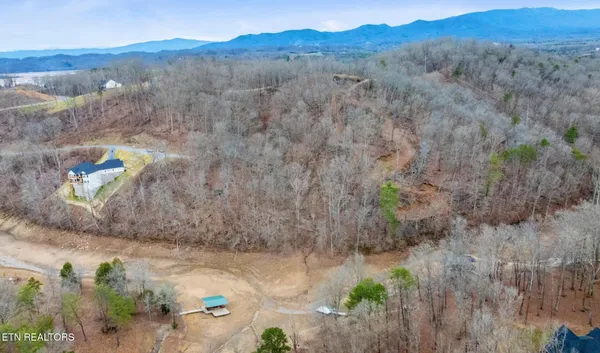 $156,900 | Lot 135 West Point Drive, Dandridge, TN 37725