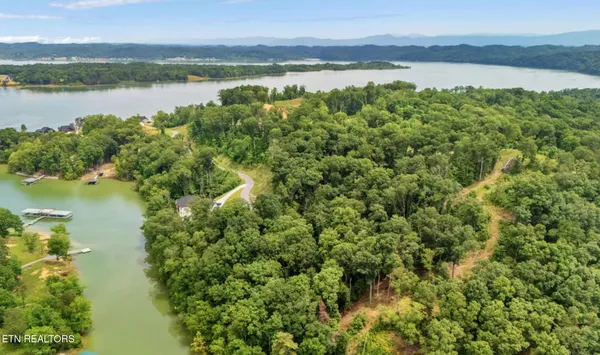 $156,900 | Lot 135 West Point Drive, Dandridge, TN 37725