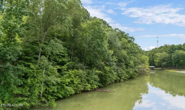 $156,900 | Lot 135 West Point Drive, Dandridge, TN 37725