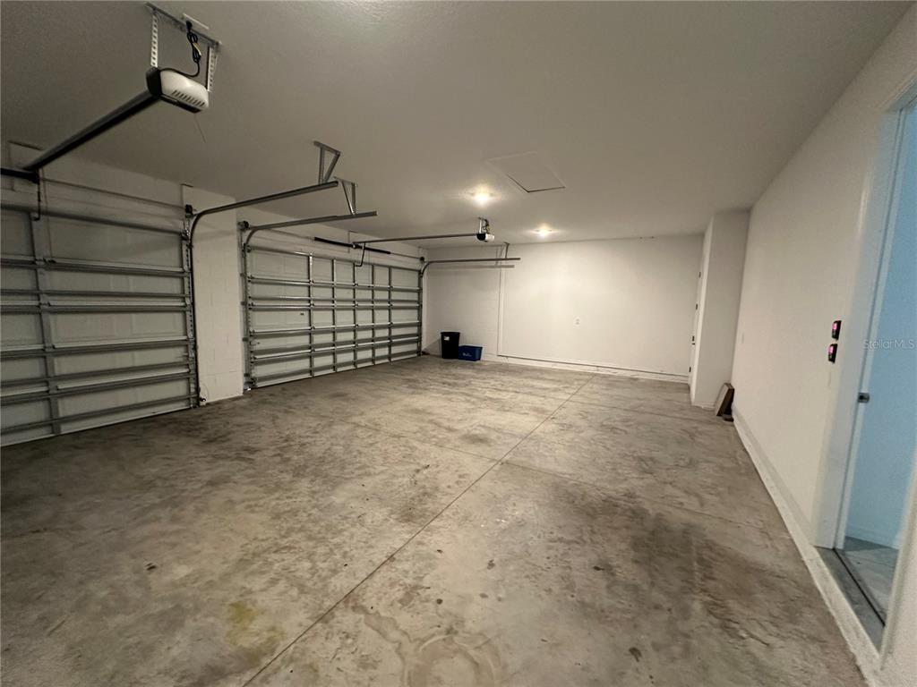 7526 Southwest 65th Place Road Ocala, FL 34474 - Photo 27 of 28 a view of an empty room