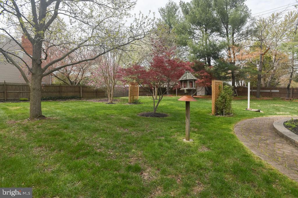 2 Battle Drive Newark, DE 19702 - Photo 5 of 35 a view of a house with a yard