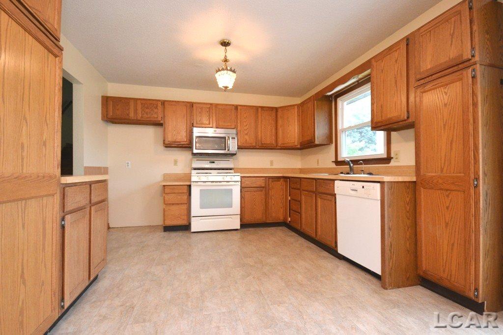 4780 Sutton Road Britton, MI 49229 - Photo 8 of 46 31359440-7.JPG