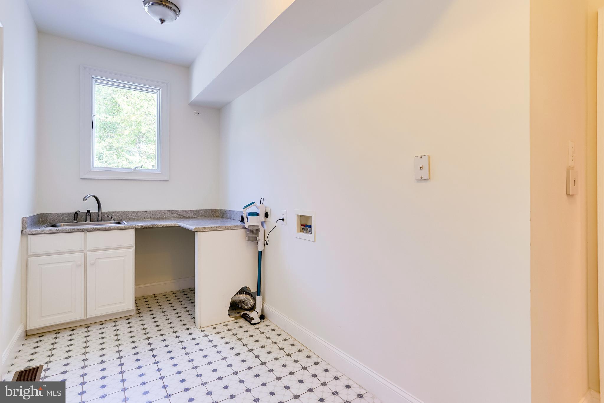 7381 Rodeo Court Annandale, VA 22003 - Photo 52 of 137