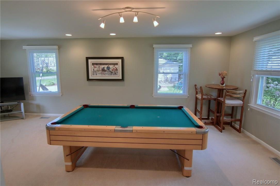 32326 Red Clover Road Farmington, MI 48334 - Photo 8 of 30 Living_Room_3rd_View.jpg