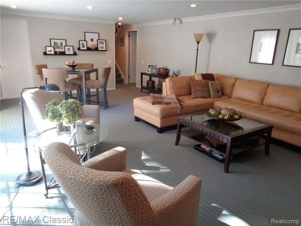 998 Top View Road Bloomfield Hills, MI 48304 - Photo 40 of 50 DSC01102.JPG