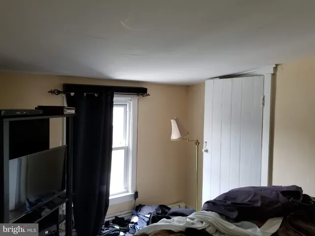 $1,200 | 306 3rd Street, Chesapeake City, MD 21915