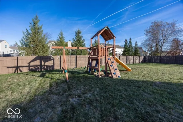 $425,000 | 9333 North Bayhill Circle, McCordsville, IN 46055